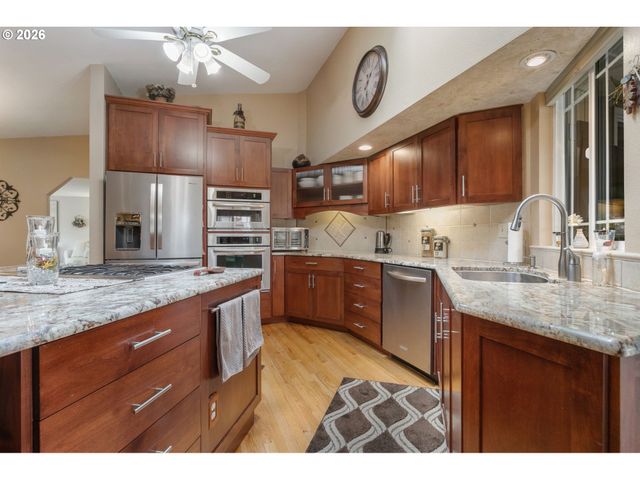 6410 Sw SKIVER Ct, Beaverton, OR 97078