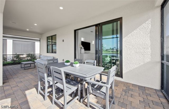 2114 Sequoia CT, Naples, FL 34120