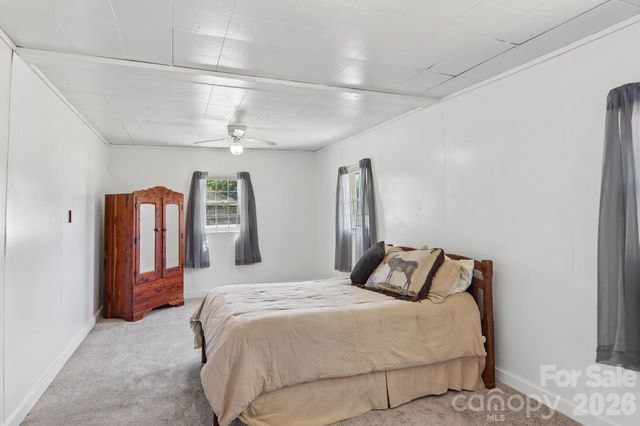 414 Skyline Drive, Canton, NC 28716