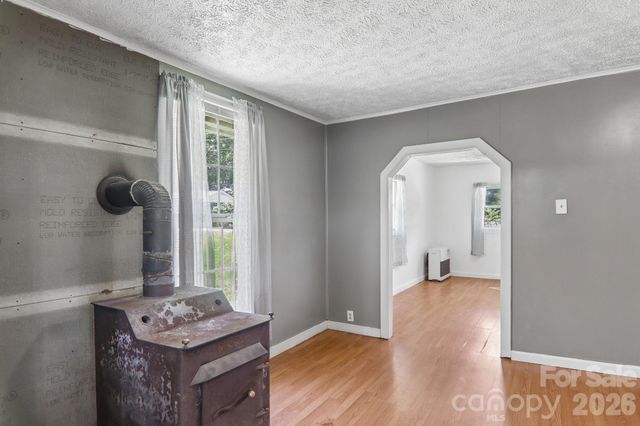 414 Skyline Drive, Canton, NC 28716