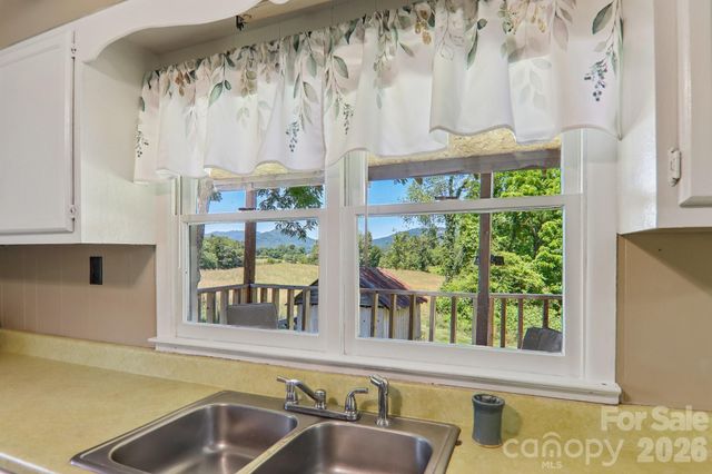 414 Skyline Drive, Canton, NC 28716