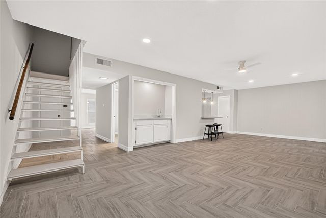 10383 Briar Forest Drive, Houston, TX 77042