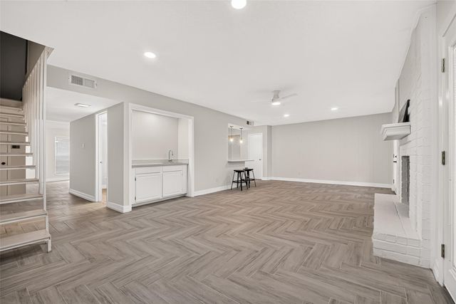 10383 Briar Forest Drive, Houston, TX 77042