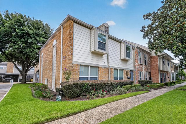 10383 Briar Forest Drive, Houston, TX 77042