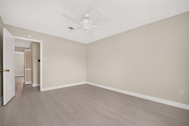 10383 Briar Forest Drive, Houston, TX 77042