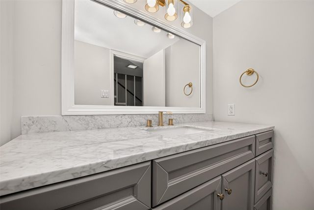 10383 Briar Forest Drive, Houston, TX 77042