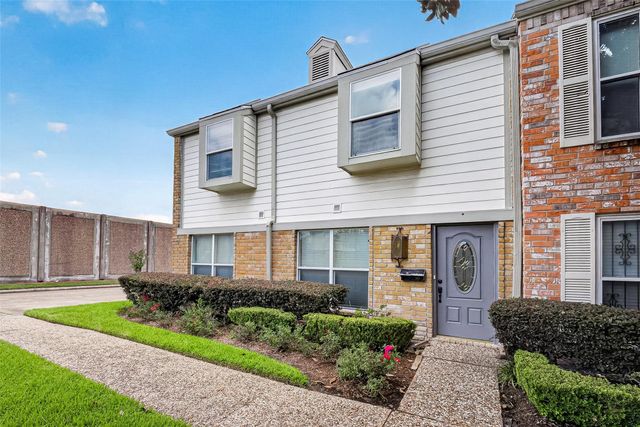 10383 Briar Forest Drive, Houston, TX 77042