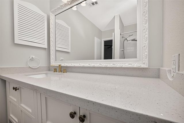 10383 Briar Forest Drive, Houston, TX 77042