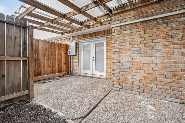 10383 Briar Forest Drive, Houston, TX 77042
