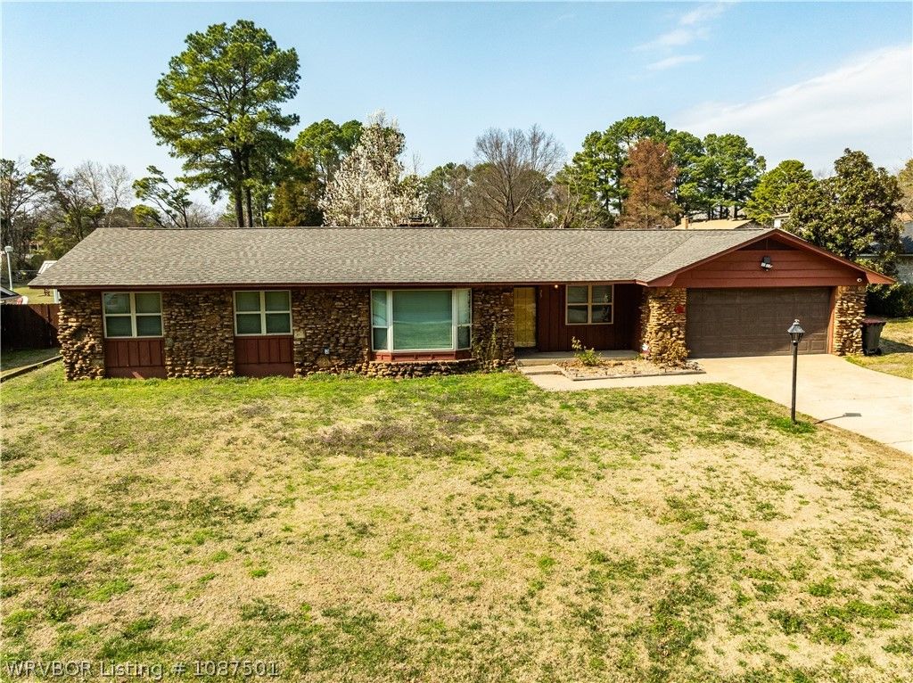 23 Westward Street, Van Buren, AR 72596