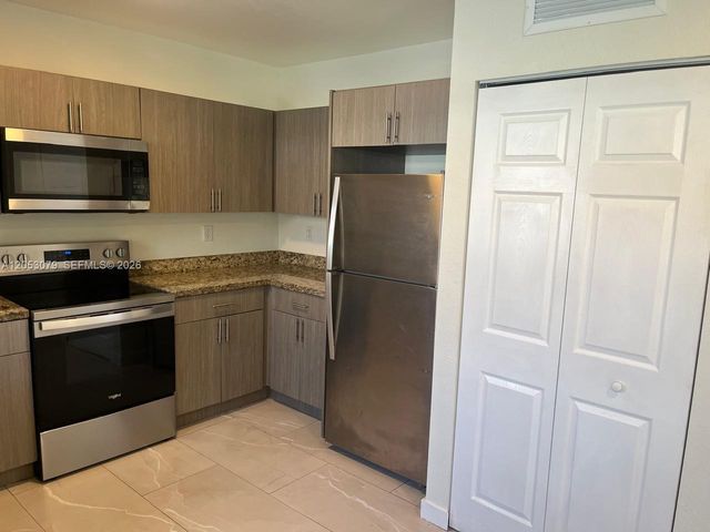 10229 SW 173rd St 1, Miami, FL 33157