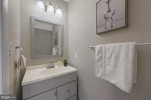 9 MIRA CT, Middle River, MD 21220