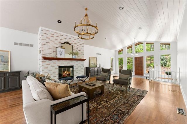 3545 Greystone Road, Gainesville, GA 30506