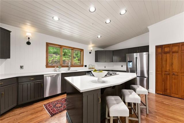 3545 Greystone Road, Gainesville, GA 30506