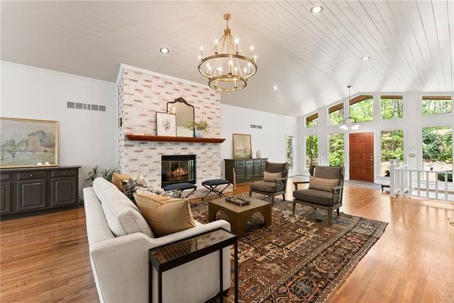 3545 Greystone Road, Gainesville, GA 30506