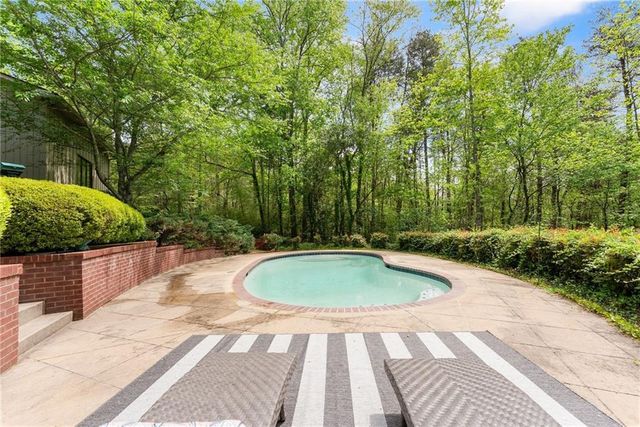 3545 Greystone Road, Gainesville, GA 30506