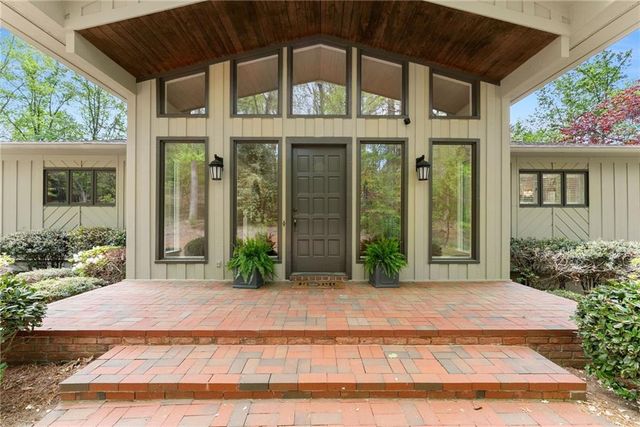 3545 Greystone Road, Gainesville, GA 30506