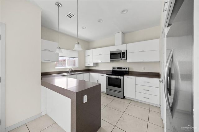 2312 Harmony Lane C, Mission, TX 78574