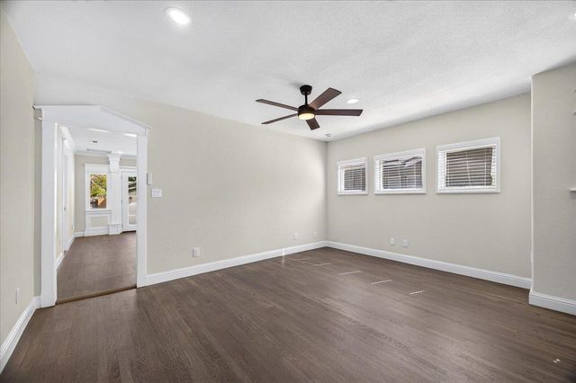 926 N Thorne, Fresno, CA 93728