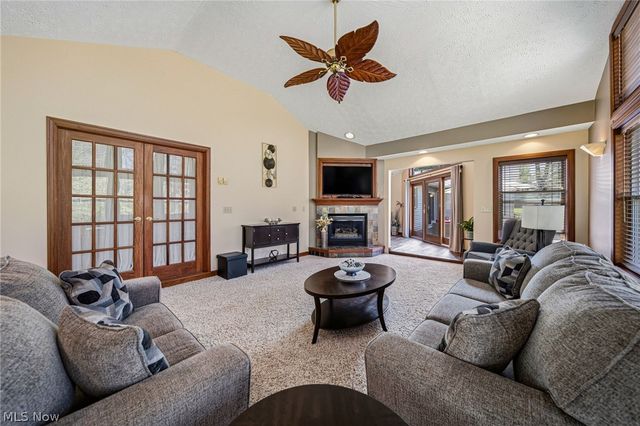 16912 Albion Road, Strongsville, OH 44136