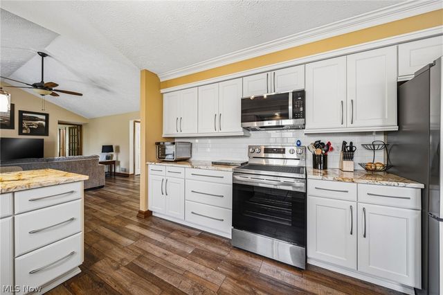 16912 Albion Road, Strongsville, OH 44136