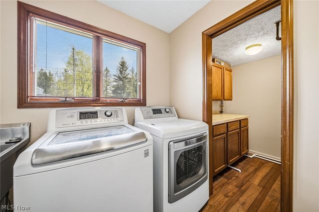 16912 Albion Road, Strongsville, OH 44136