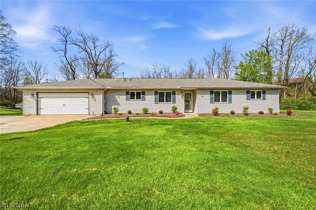 16912 Albion Road, Strongsville, OH 44136
