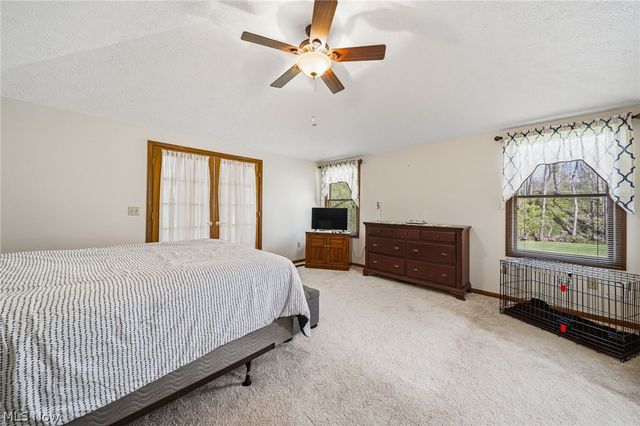 16912 Albion Road, Strongsville, OH 44136