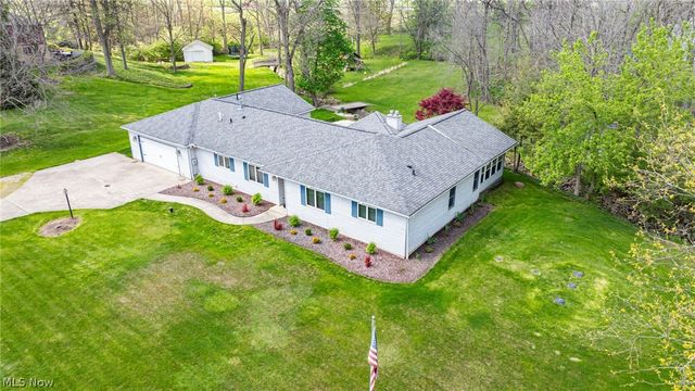16912 Albion Road, Strongsville, OH 44136