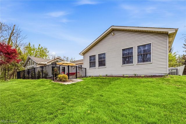 16912 Albion Road, Strongsville, OH 44136