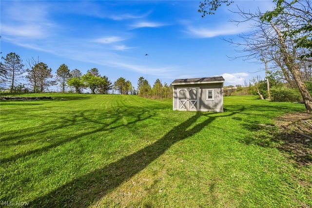 16912 Albion Road, Strongsville, OH 44136