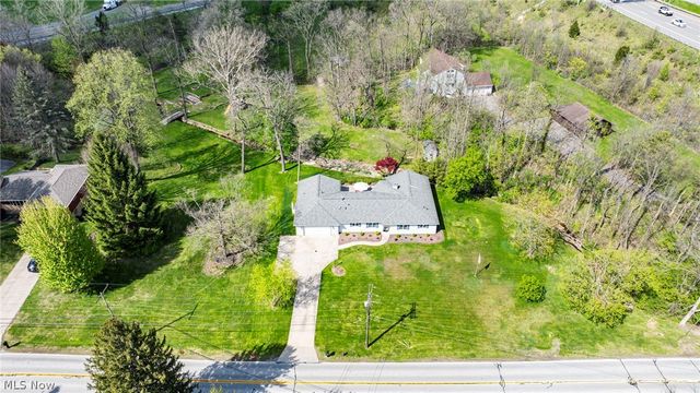 16912 Albion Road, Strongsville, OH 44136