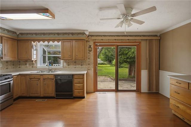 12708 12TH Street, Grandview, MO 64030
