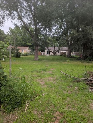 12708 12TH Street, Grandview, MO 64030