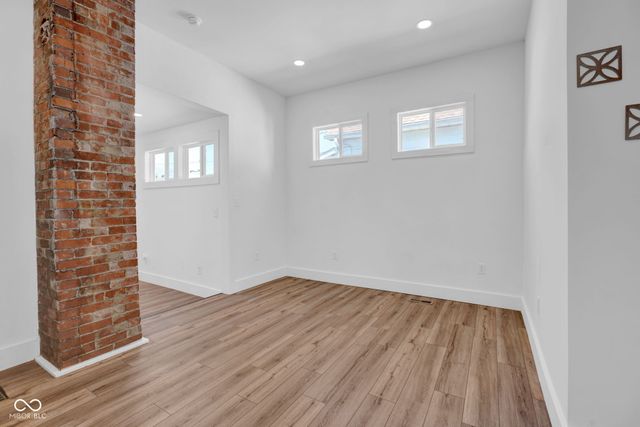 1200 N 10th Street, Terre Haute, IN 47807