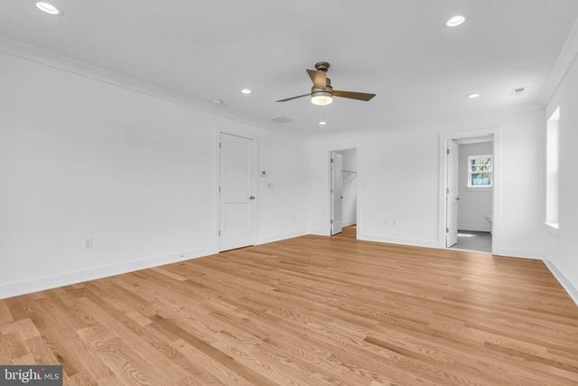33 PENNSYLVANIA AVE, Waretown, NJ 08758