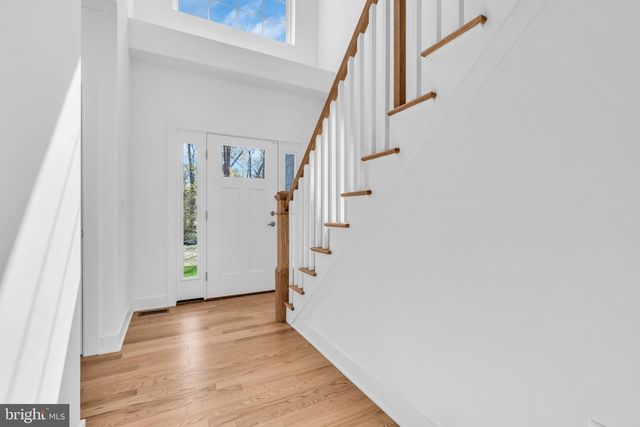33 PENNSYLVANIA AVE, Waretown, NJ 08758