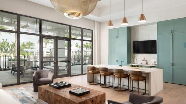 10226 Timber Creek Way, Palm Beach Gardens, FL 33412
