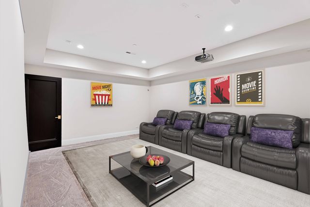 2410 White Oak Drive, Northbrook, IL 60062