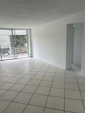 447 NE 195th Street 214, Miami, FL 33179