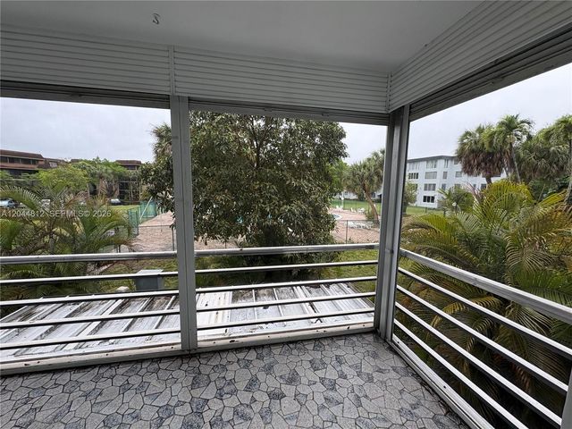 447 NE 195th Street 214, Miami, FL 33179