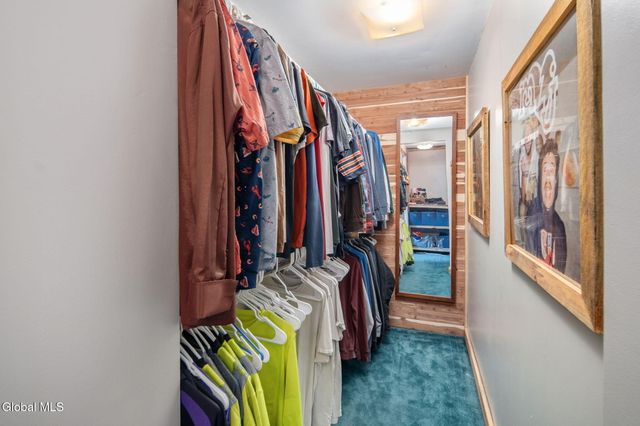 32 Broadway, Amsterdam, NY 12010