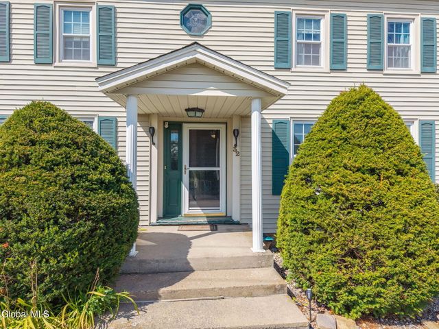 32 Broadway, Amsterdam, NY 12010