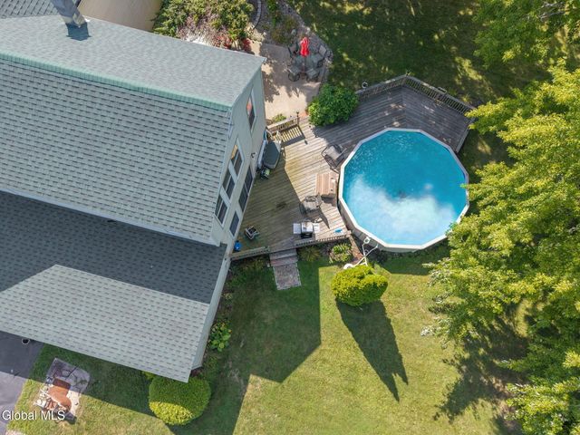 32 Broadway, Amsterdam, NY 12010