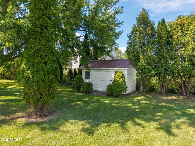 32 Broadway, Amsterdam, NY 12010