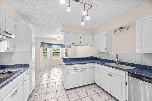 3443 Jamaica Dr, Corpus Christi, TX 78418