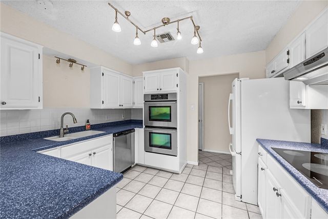 3443 Jamaica Dr, Corpus Christi, TX 78418