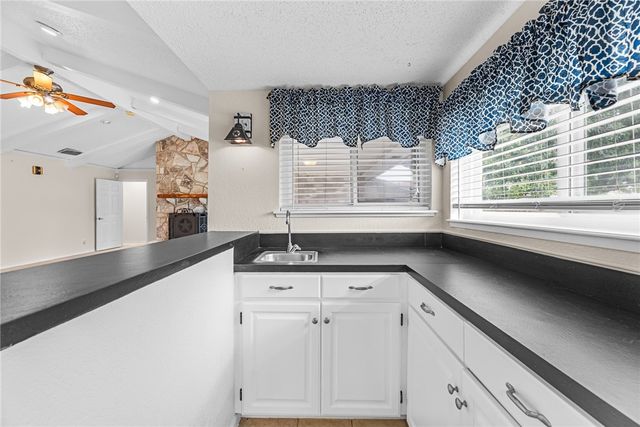 3443 Jamaica Dr, Corpus Christi, TX 78418