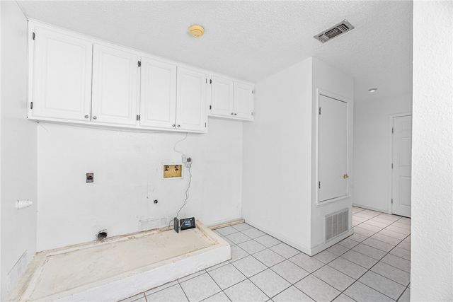 3443 Jamaica Dr, Corpus Christi, TX 78418