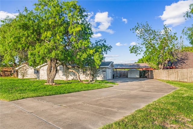 3443 Jamaica Dr, Corpus Christi, TX 78418